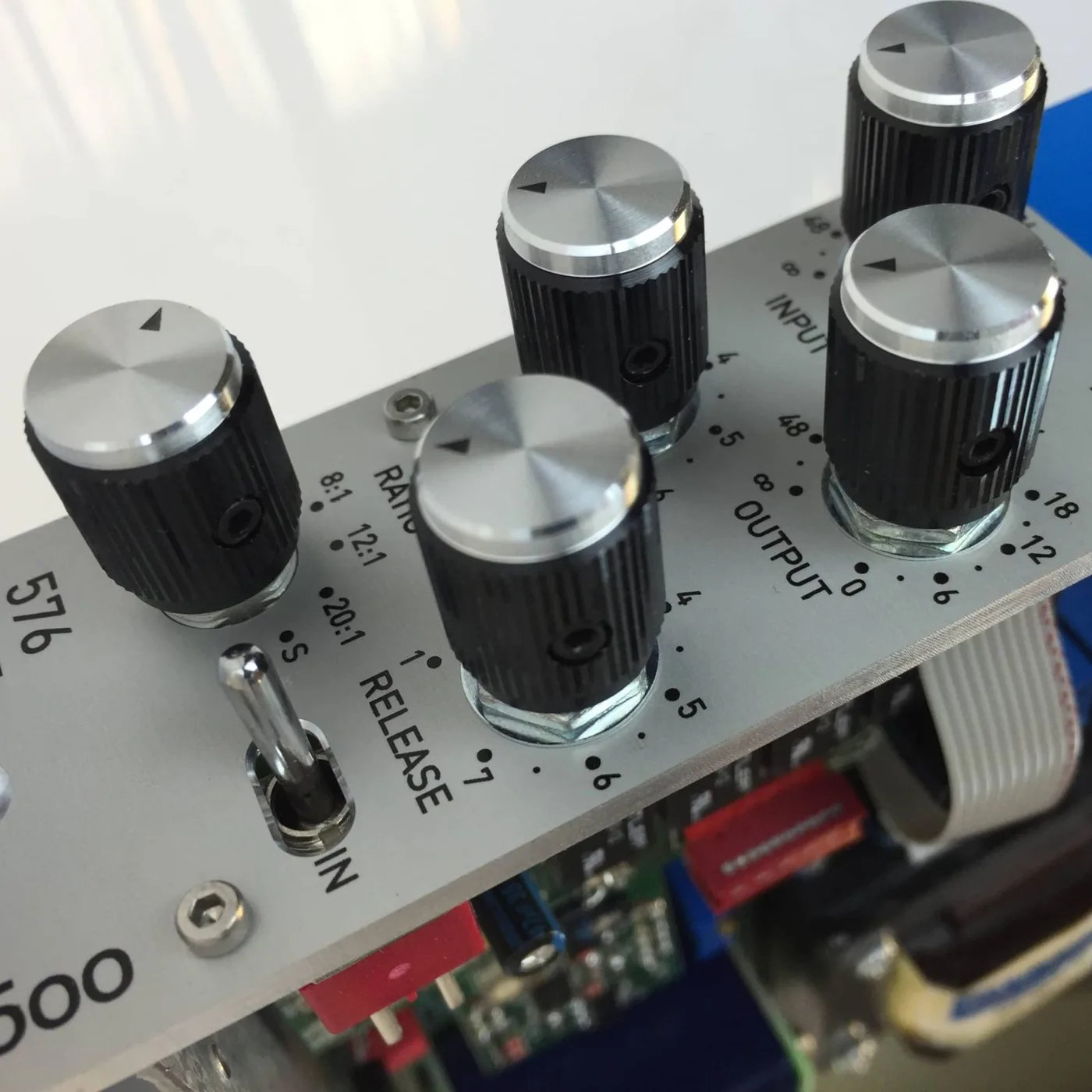 576 Blue Stripe Rev A FET Compressor