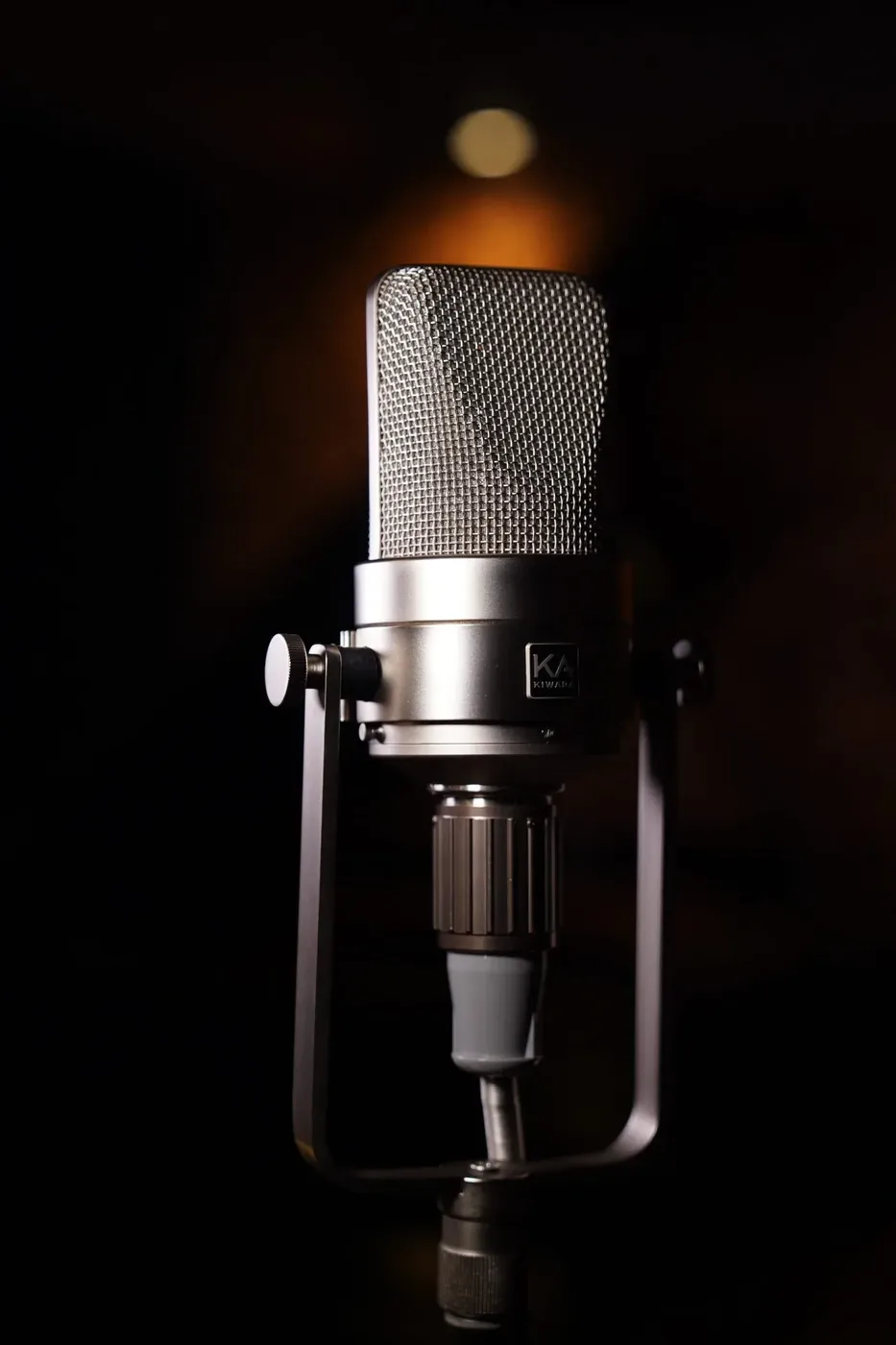 Kiwara KA-49 Large Diaphragm Tube Condenser Microphone – Features